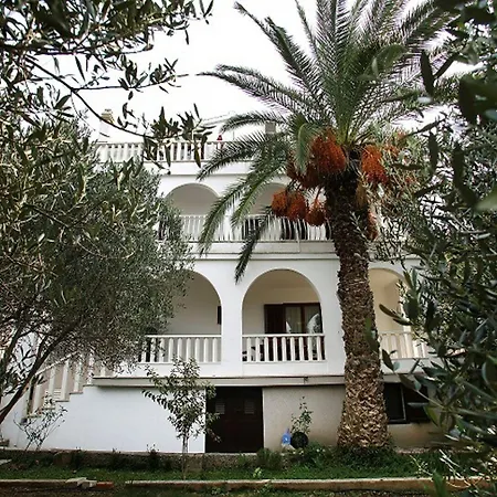 Antonia - 5 M From Sea Apartman
