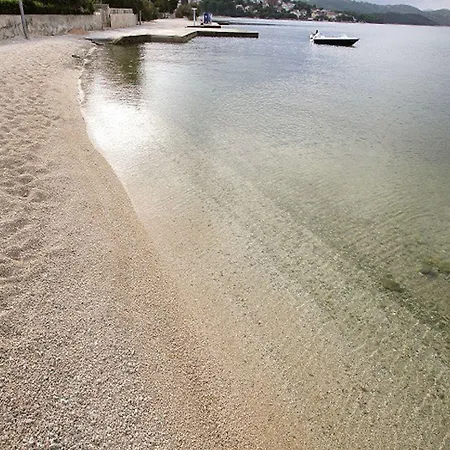 Antonia - 5 M From Sea Apartman *
