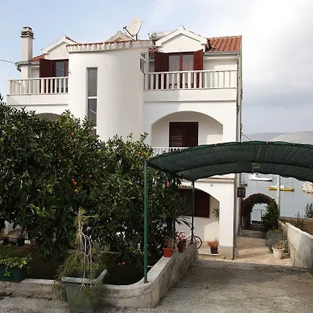 Antonia * Traù